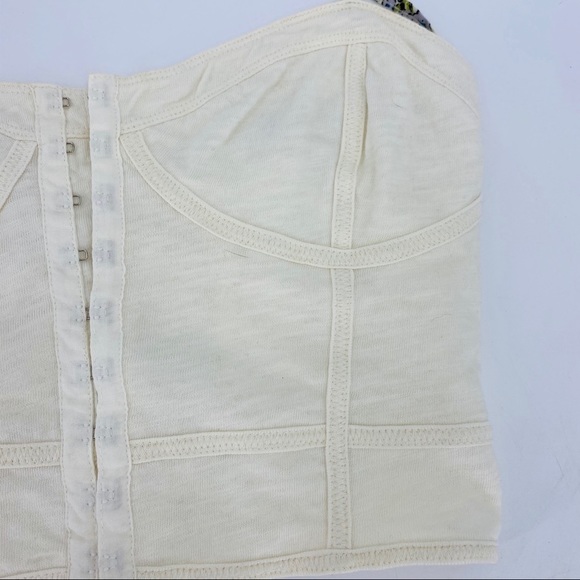 American Eagle crop top Sz M.   #A5 - Picture 5 of 9